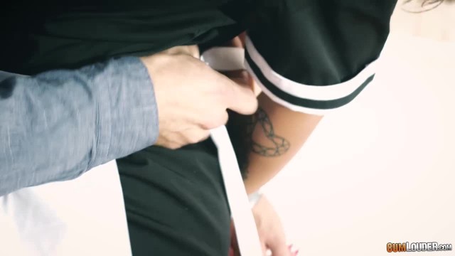 Грудастая брюнетка пришла к парню попрыгать на его стволе - #3